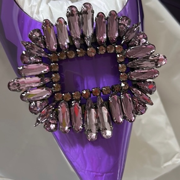 GOOD AMERICAN NWT, DUST BAG,PURPLE POINTED TOE 4”heels rhinestone toe bedazzled - Picture 4 of 5